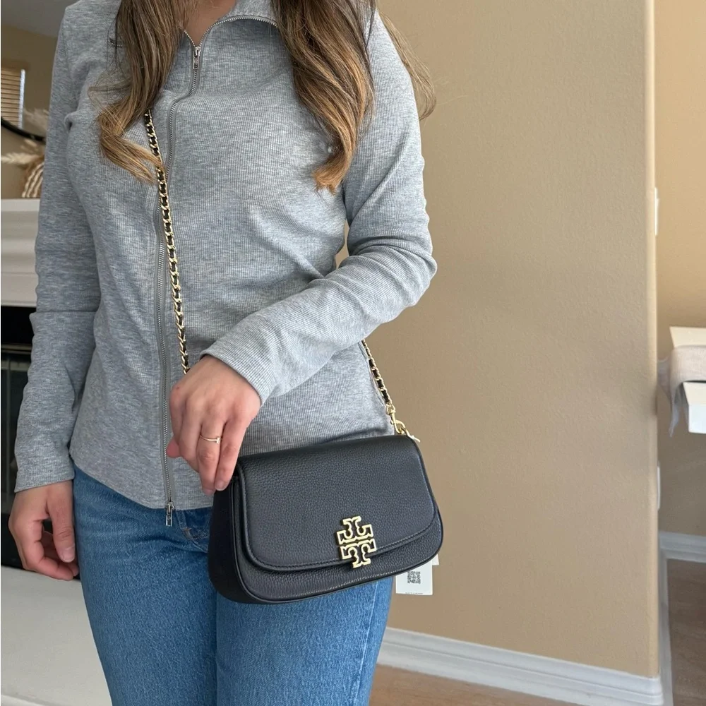 NWT Tory Burch Britten Convertible Leather Crossbody black 138772 ($525)